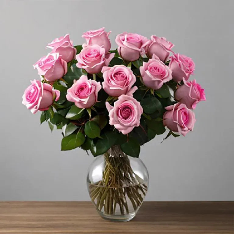 Fresh 12 Pink Roses In a Vase